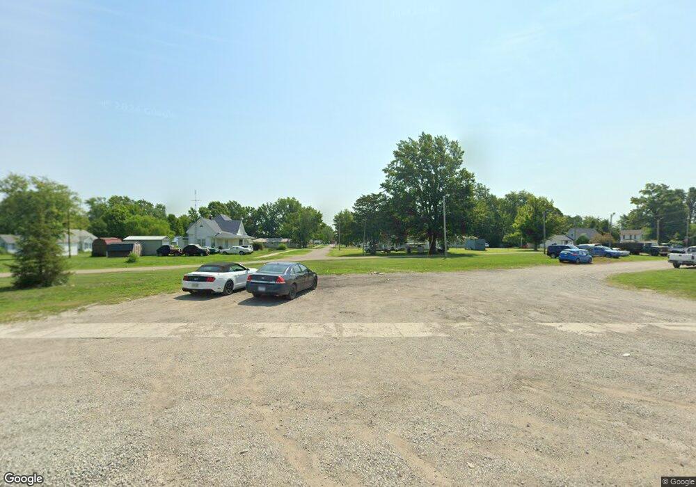 Box81B Rr 2, Beecher City, IL 62401 - photo 1