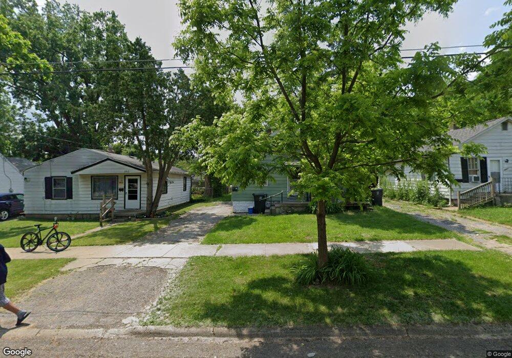 3917 W Kearsley St, Flint, MI 48532 - photo 1