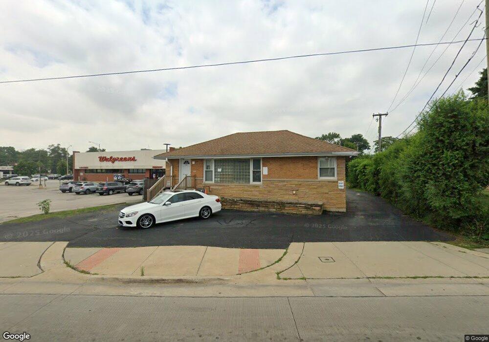 1556 S River Rd, Des Plaines, IL 60018 - photo 1