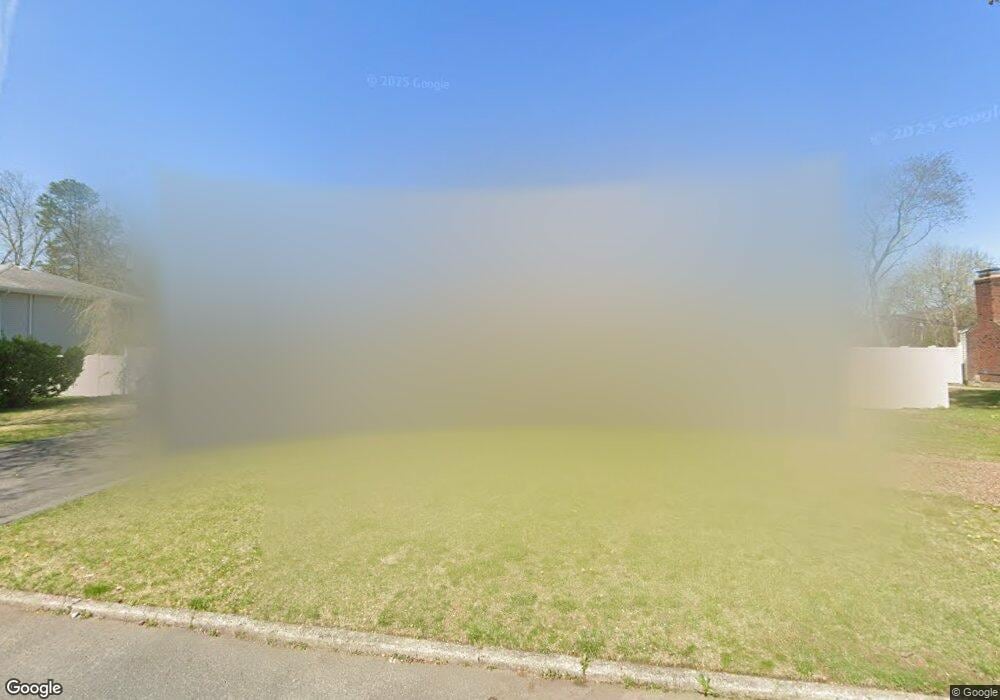 1047 Commack Rd, Dix Hills, NY 11746 - photo 1