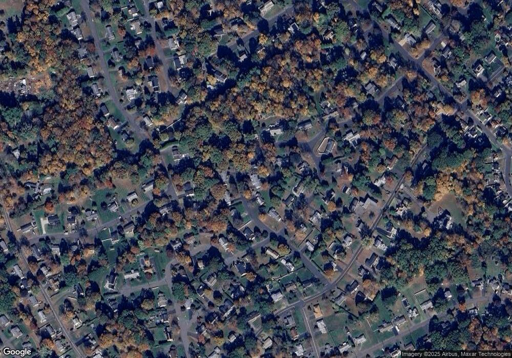 75 Hickory Ln, Naugatuck, CT 06770 - photo 1