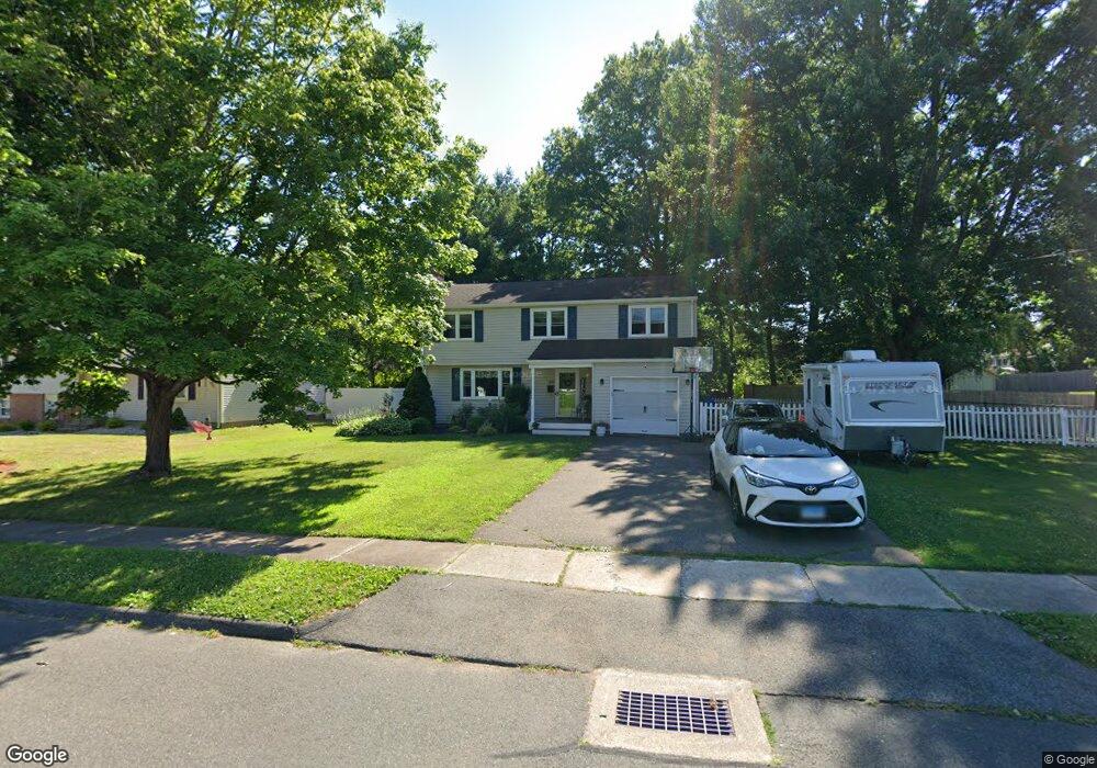 198 Fairlane Dr, Wethersfield, CT 06109 - photo 1