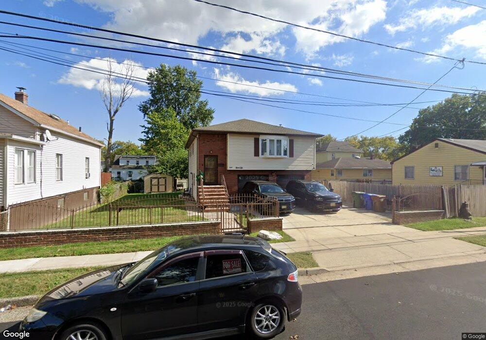 910 Middlesex St, Linden, NJ 07036 - photo 1