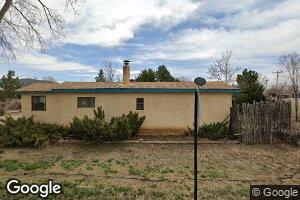 806 Hill Dr, Taos, NM 87571