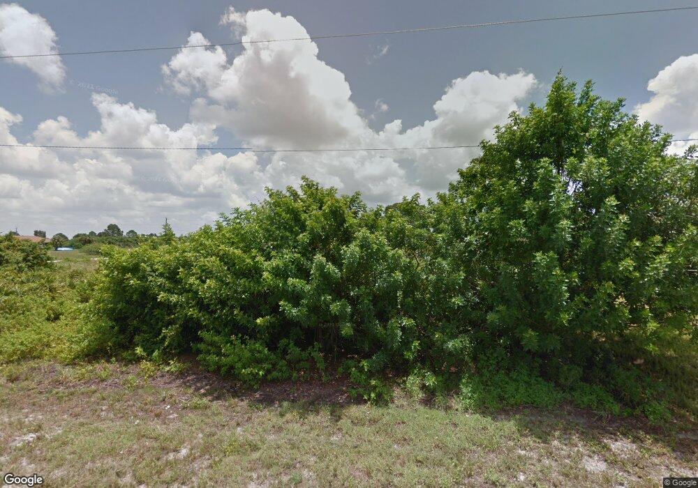 913 Martha Ave S, Lehigh Acres, FL 33974 - photo 1