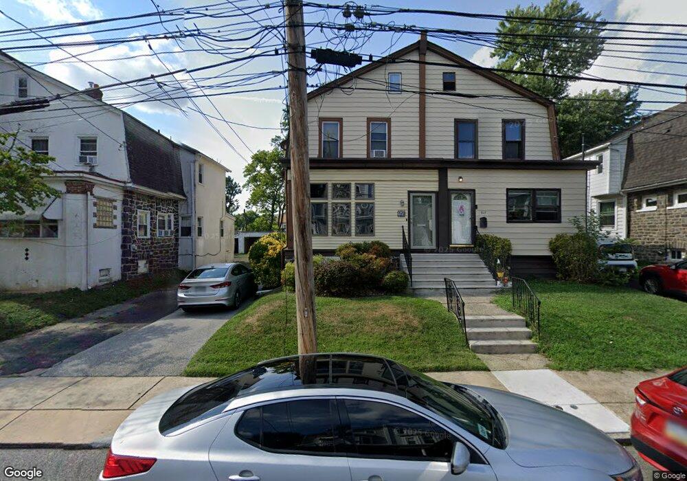 719 Ash Ave, Darby, PA 19023 - photo 1