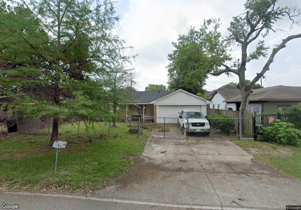 2810 Hartwick Rd, Houston, TX 77093 - photo 1