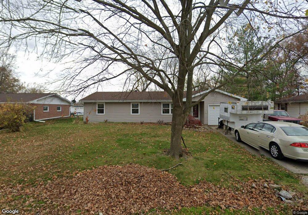 923 N Main St, Effingham, IL 62401 - photo 1