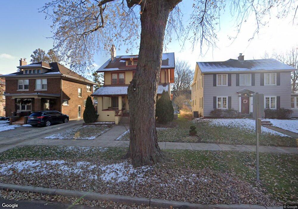 938 W Downer Place, Aurora, IL 60506 - photo 1