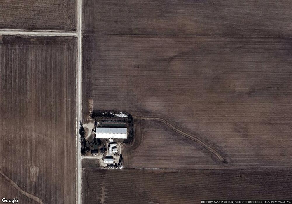 4853 W Otter Rd, Center Point, IA 52213 - photo 1