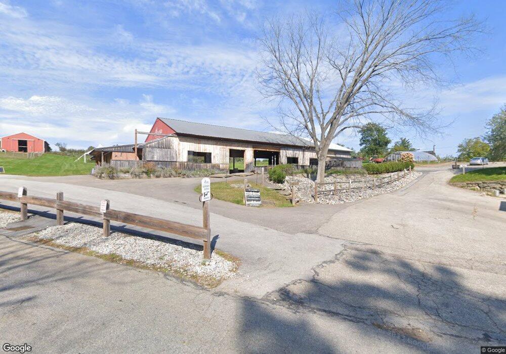 185 Arnold Rd, Sturbridge, MA 01518 - photo 1