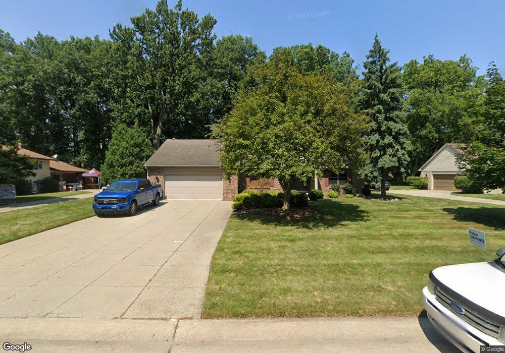 8388 Sarah Ln, Grosse Ile, MI 48138 - photo 1