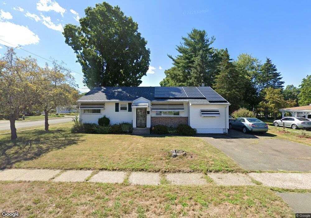 7 Mitchell Dr, Bloomfield, CT 06002 - photo 1