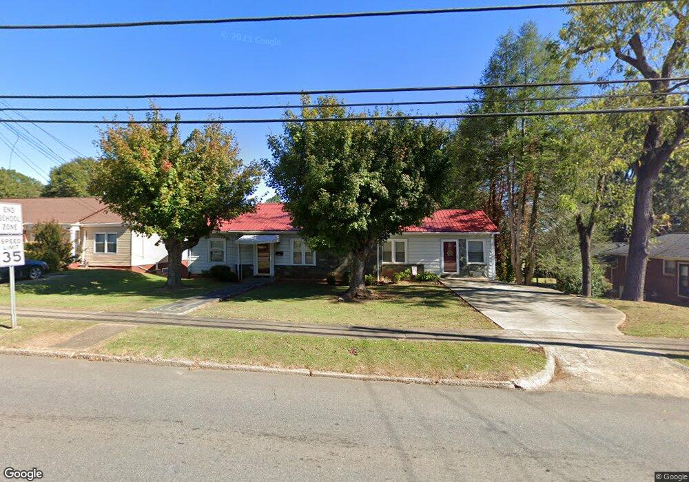 540 N Center St, Statesville, NC 28677 - photo 1