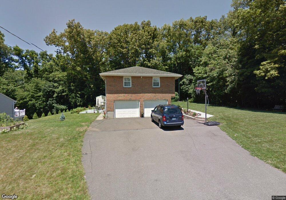 90 Golf Blvd, New Britain, CT 06053 - photo 1