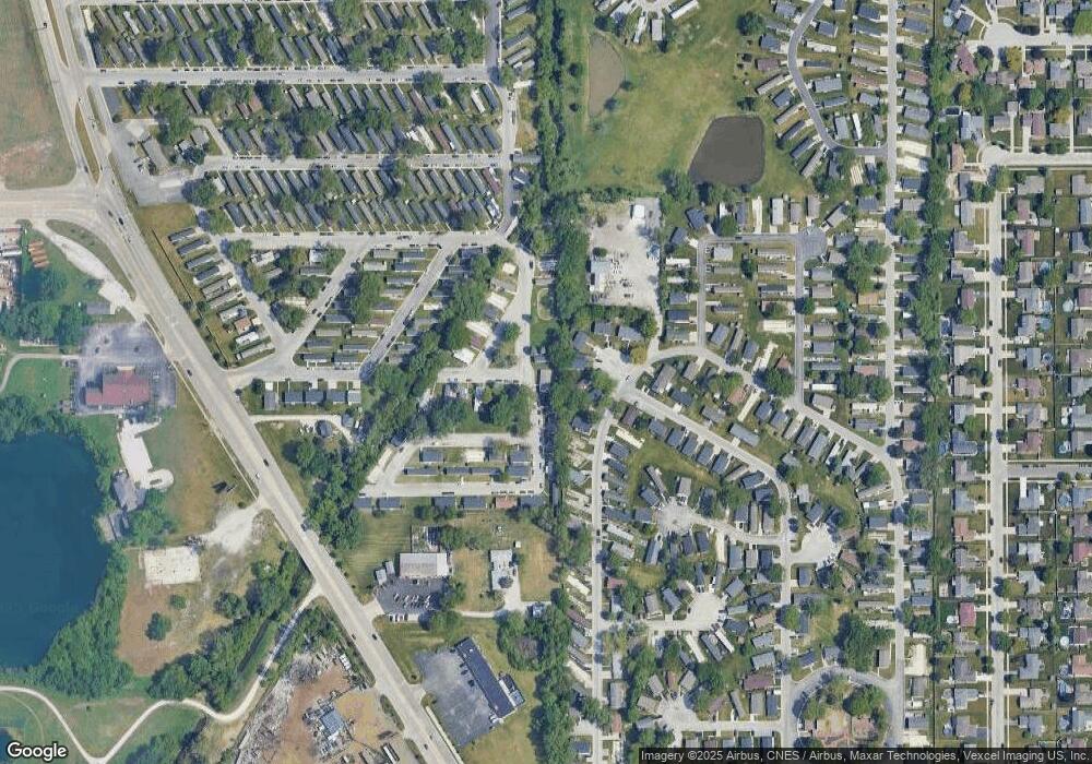 878 Victoria Cir, Lynwood, IL 60411 - photo 1