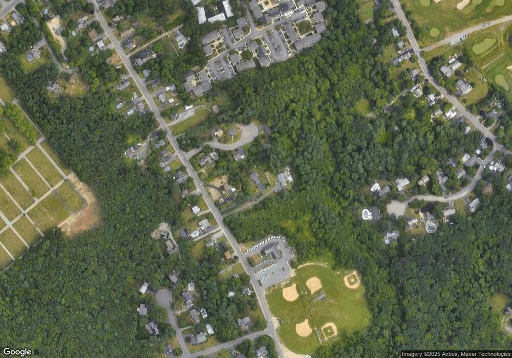 160 Spring St, Rockland, MA 02370 - photo 1