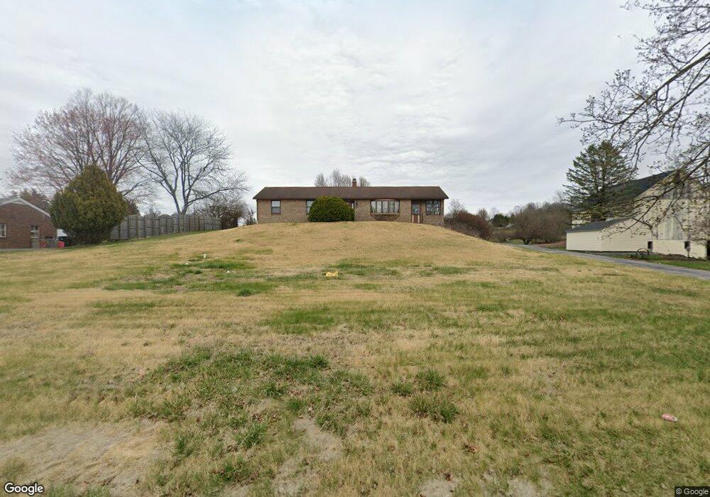 1667 Wyomissing Rd, Mohnton, PA 19540 - photo 1