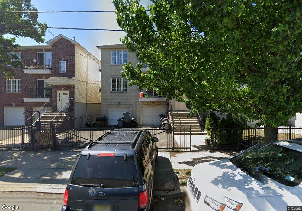 166 Berkeley Ave, Newark, NJ 07107 - photo 1