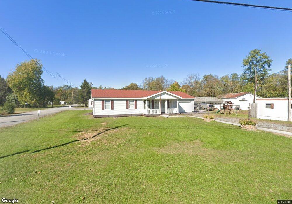 10724 Winchester Ave, Bunker Hill, WV 25413 - photo 1