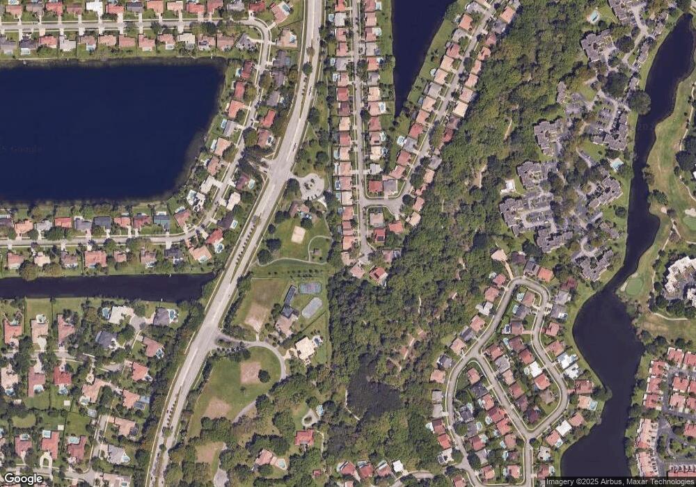 1941 W Oak Knoll Cir, Davie, FL 33324 - photo 1