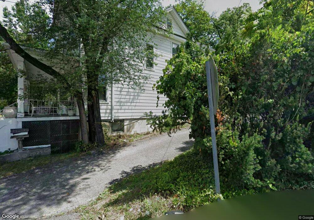 522 S Washington St, Berkeley Springs, WV 25411 - photo 1