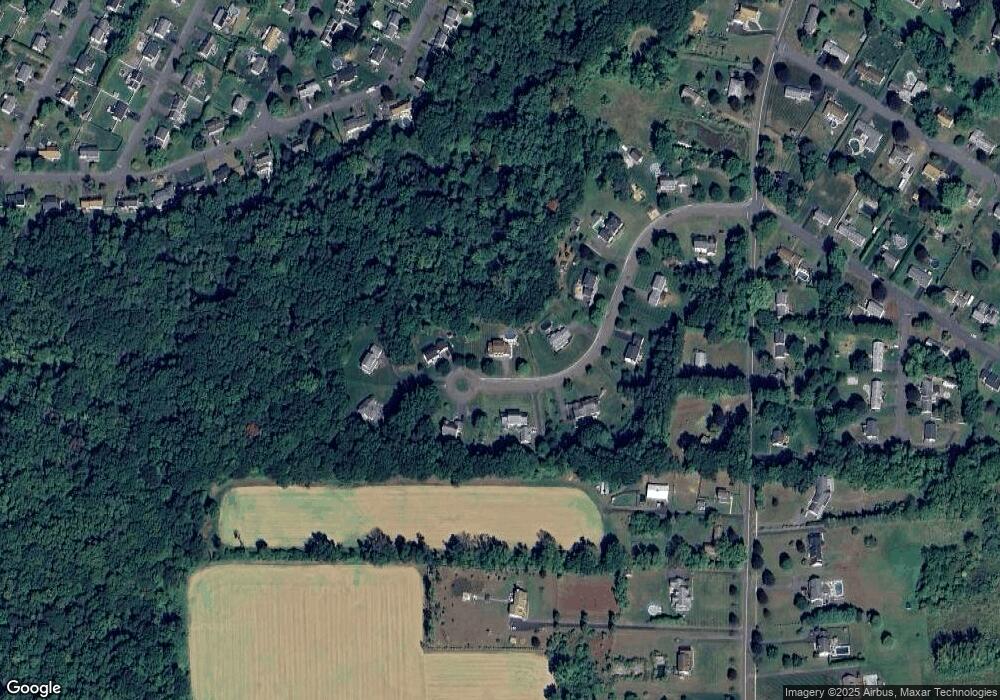 10 Strawberry Ln, Enfield, CT 06082 - photo 1