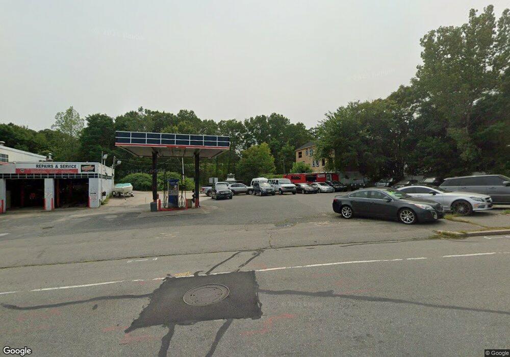 686 Grafton & Renfrew St, Worcester, MA 01604 - photo 1