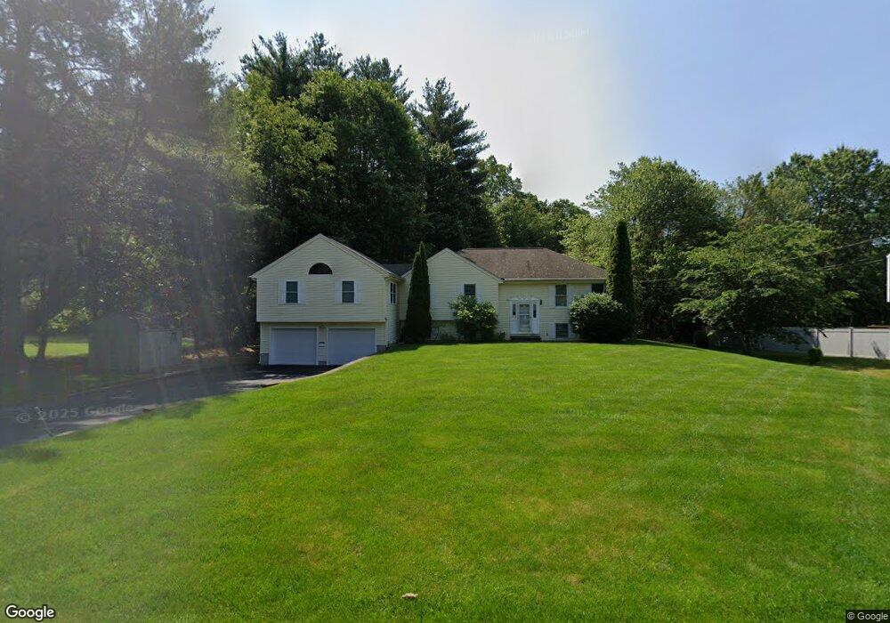 81 Patten Rd, MerriMacK, NH 03054 - photo 1