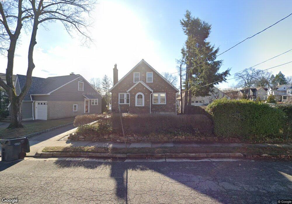 4 Tulsa Ave, Metuchen, NJ 08840 - photo 1
