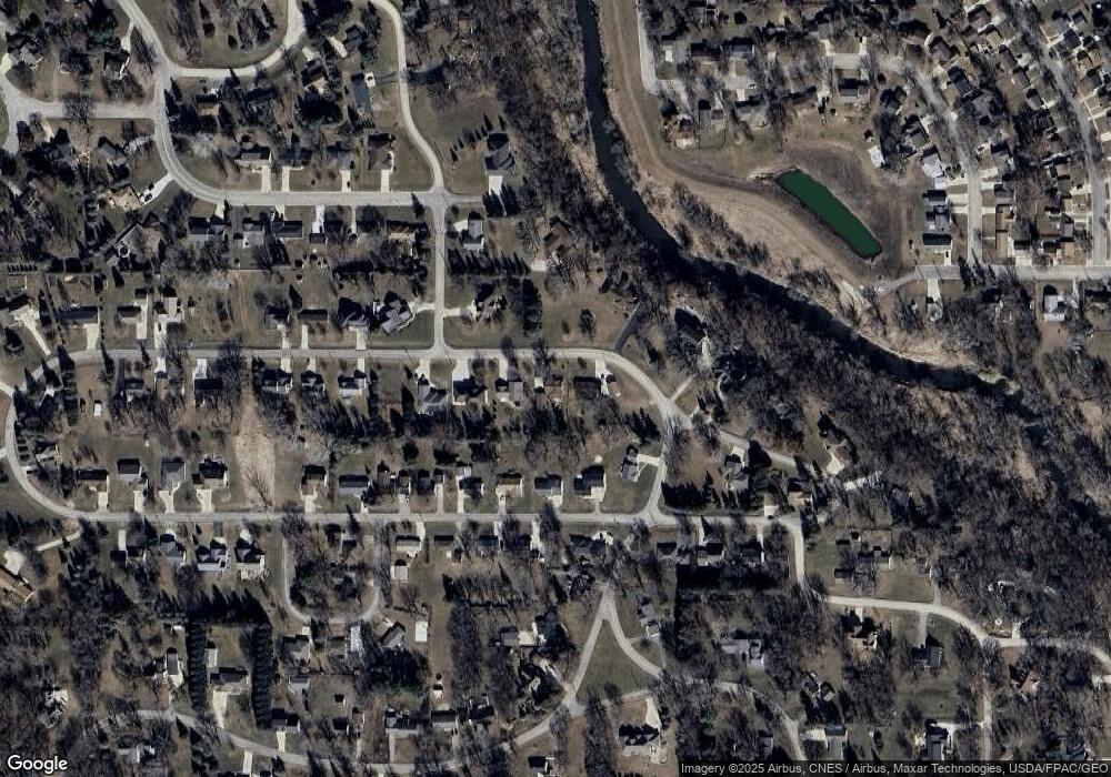 2305 9th Ave SW, Austin, MN 55912 - photo 1