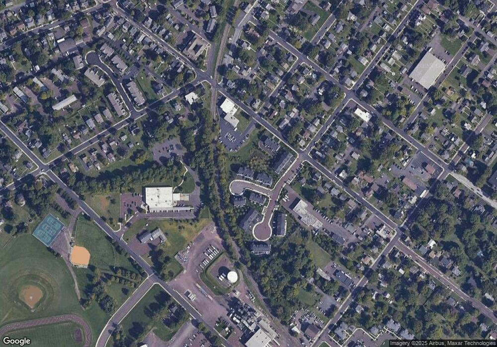 111 Arlington Ln, Telford, PA 18969 - photo 1