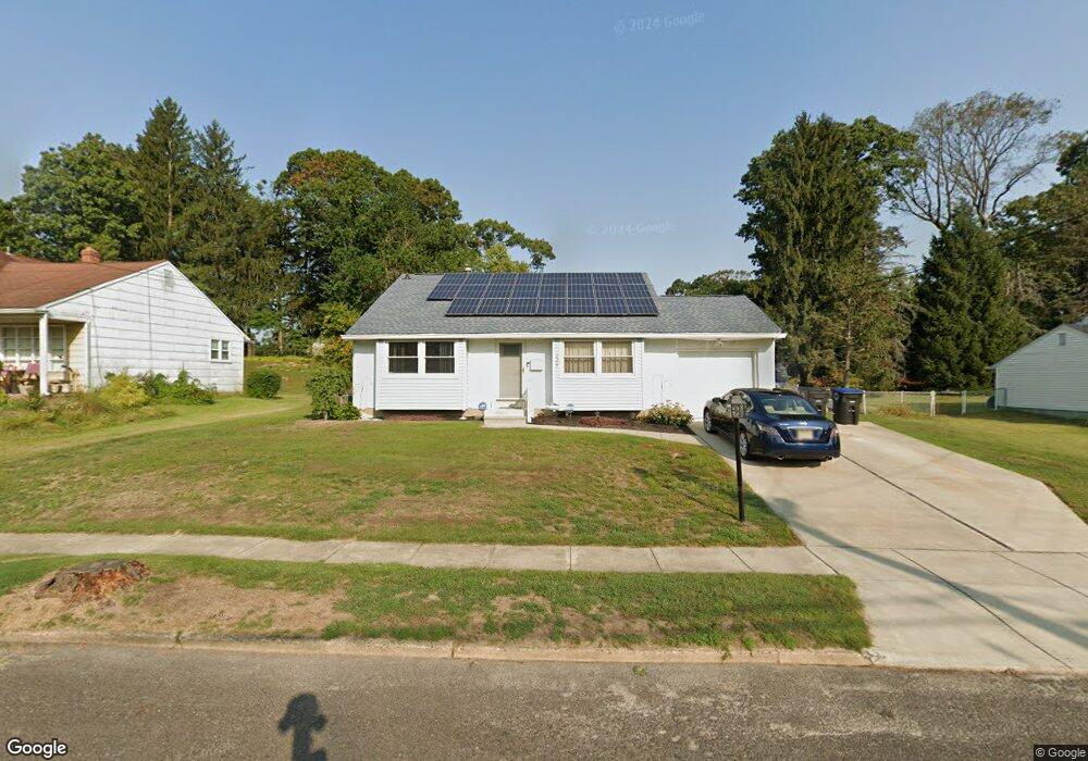 2307 S Cuthbert Dr, Lindenwold, NJ 08021 - photo 1