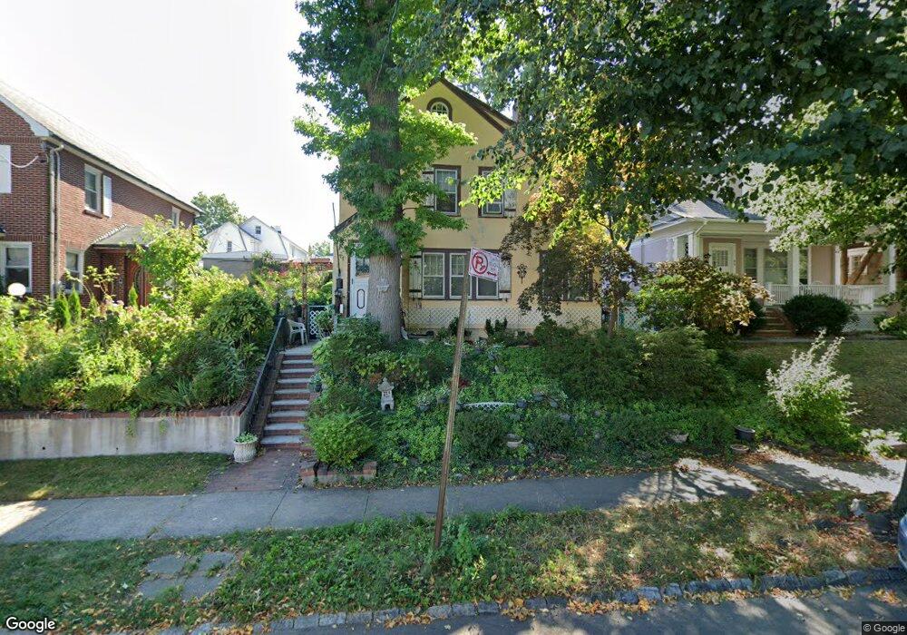 3347 165th St, Flushing, NY 11358 - photo 1