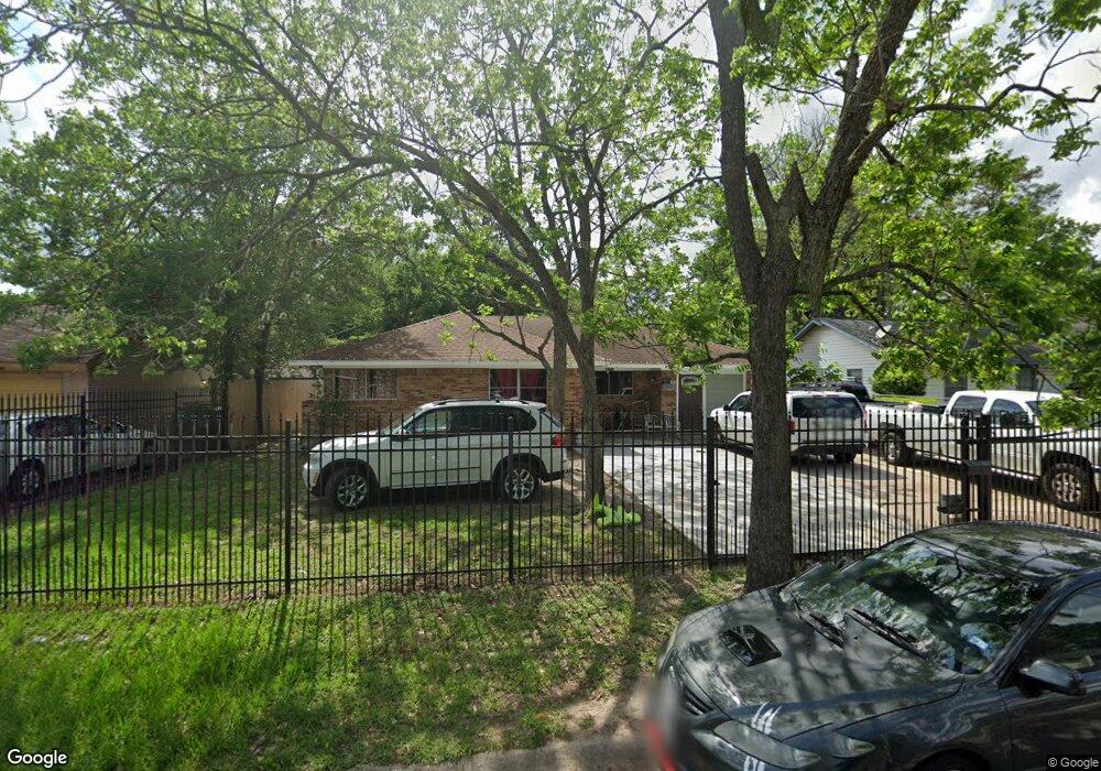 10415 Hollyglen Dr, Houston, TX 77016 - photo 1