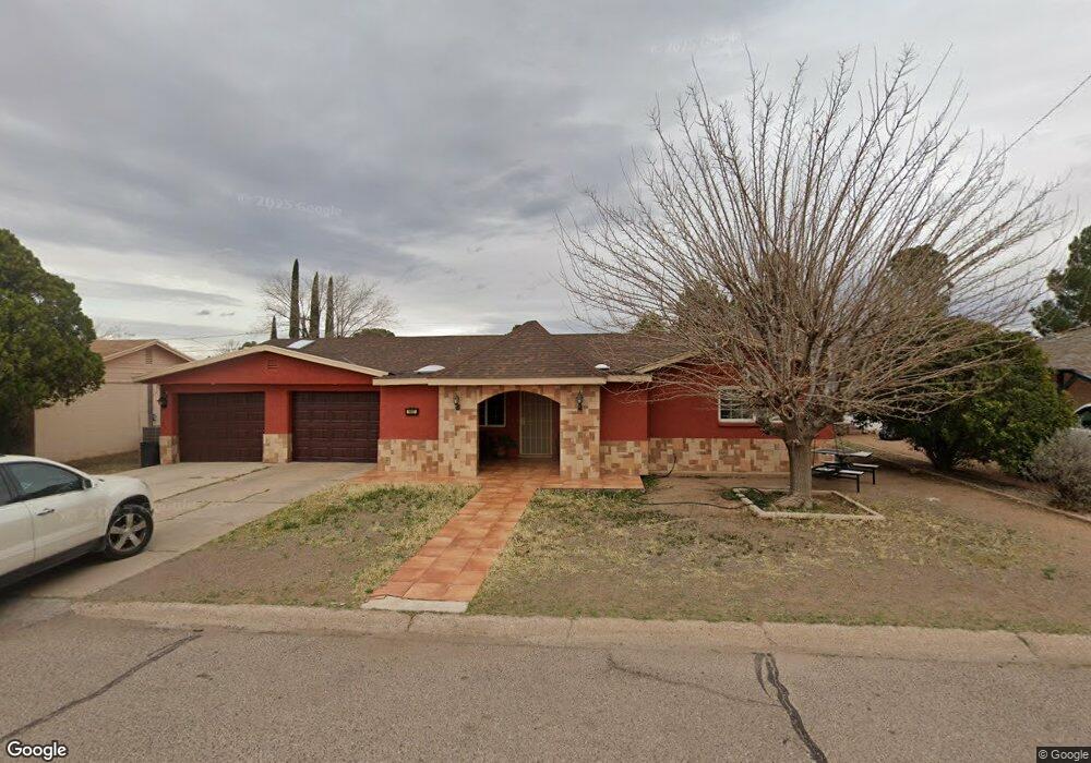 1517 Frederic Dr, Douglas, AZ 85607 - photo 1