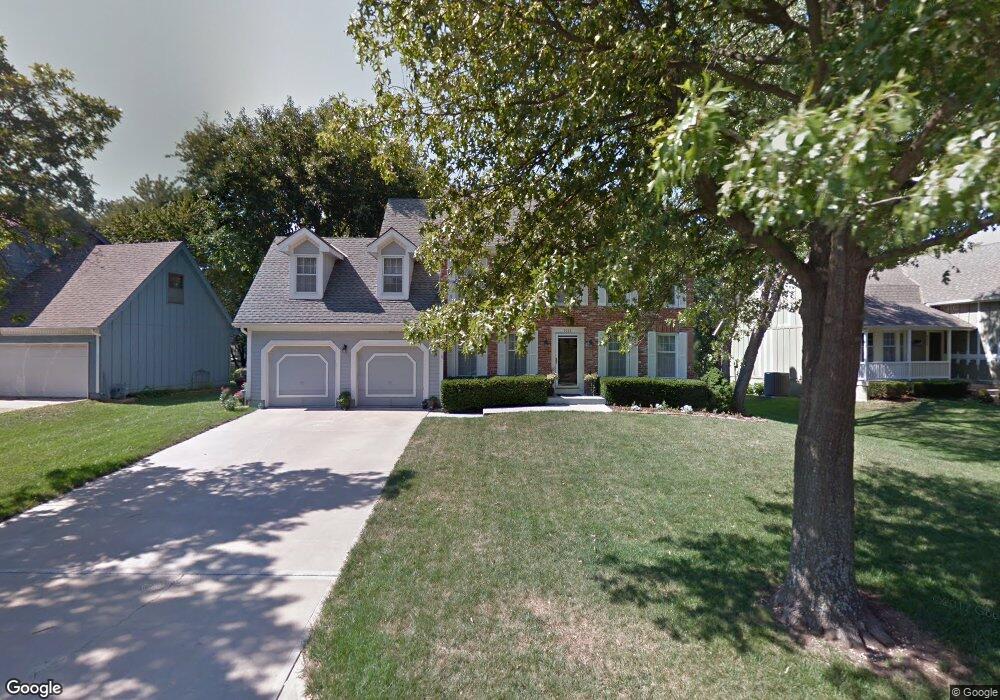 8328 Alden St, Lenexa, KS 66215 - photo 1