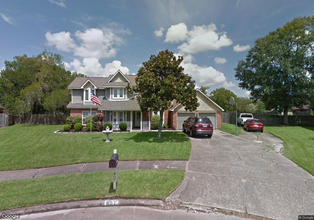 807 Balmoral Ct, Friendswood, TX 77546 - photo 1