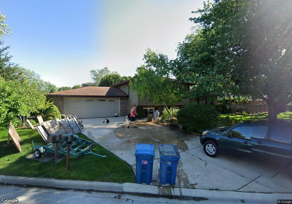 282 W Kimbell Ave, Elmhurst, IL 60126 - photo 1