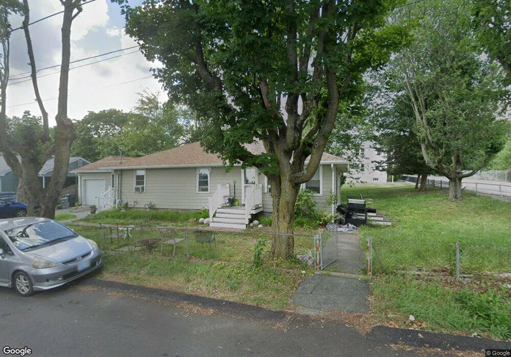 5 Winsor St, Cumberland, RI 02864 - photo 1