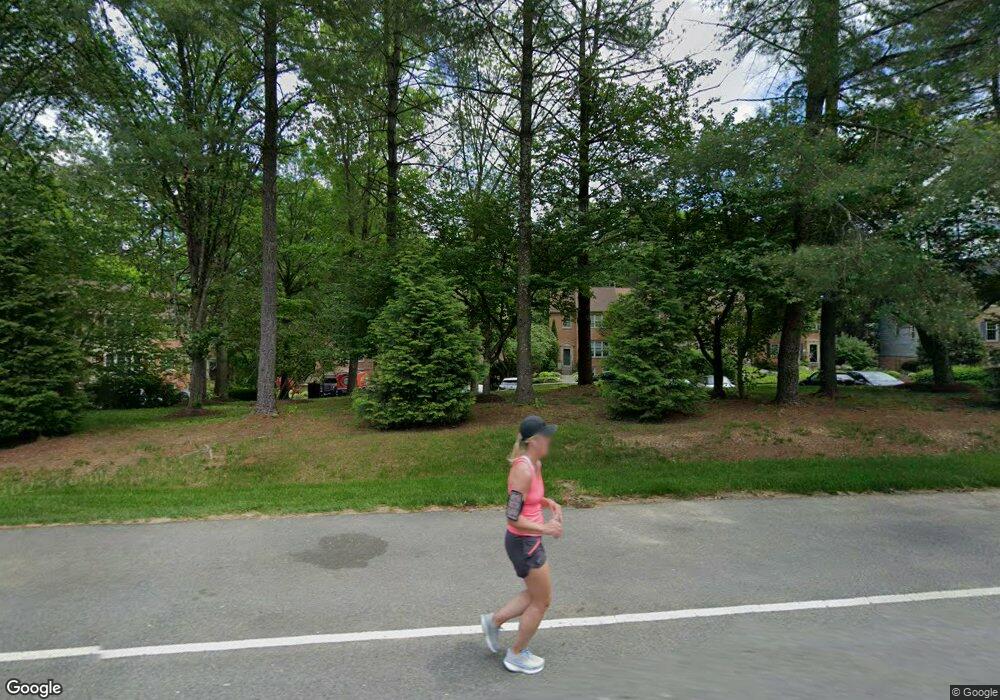 6816 Earthstar Ct, Springfield, VA 22152 - photo 1