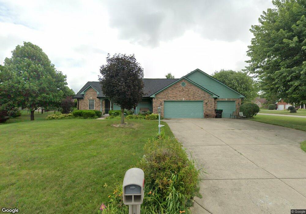 352 Samuel Dr, Whiteland, IN 46184 - photo 1
