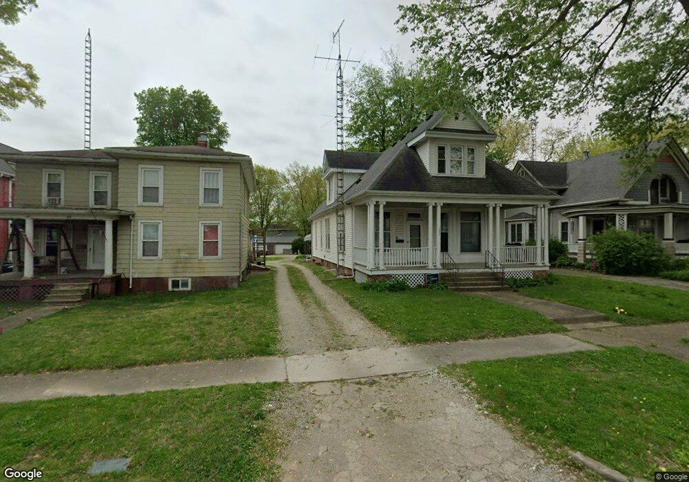 125 9th St, Lincoln, IL 62656 - photo 1