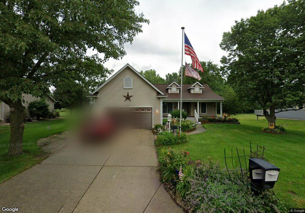 853 E Sportsman Ln, La Porte, IN 46350 - photo 1