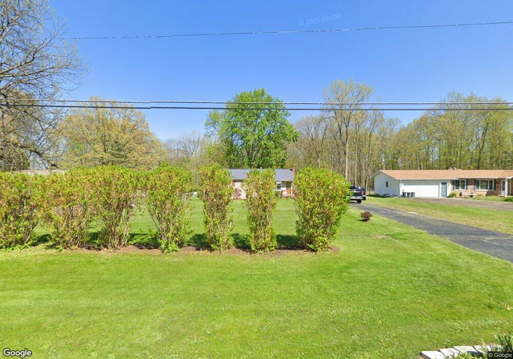 2301 Tandy Dr, Flint, MI 48532 - photo 1