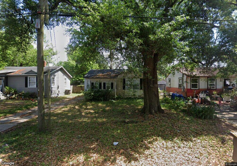 1143 Wycoff Ave, Jacksonville, FL 32205 - photo 1