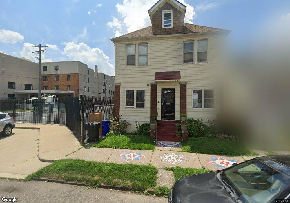 12237 Charest St, HamtraMcK, MI 48212 - photo 1