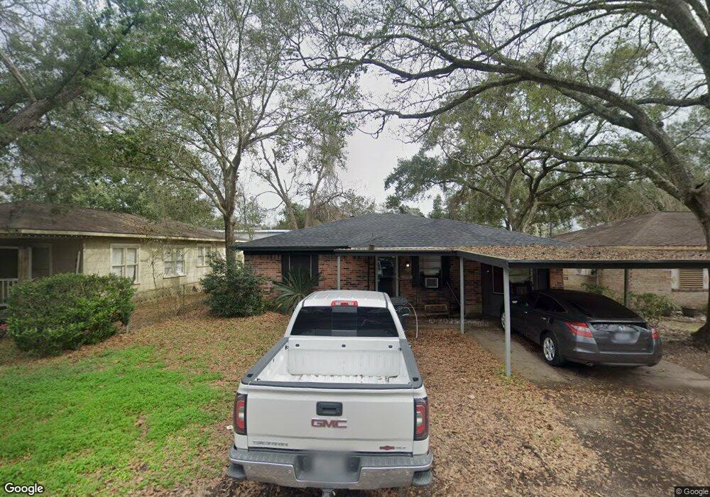 115 S Coffelt St, Alvin, TX 77511 - photo 1
