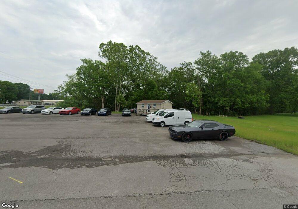 1700 Madison St, Shelbyville, TN 37160 - photo 1