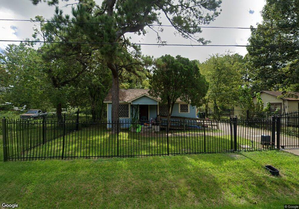 6820 Kittridge St, Houston, TX 77028 - photo 1